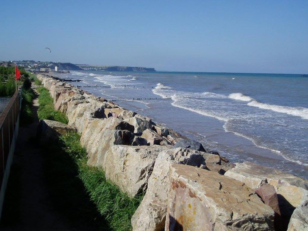 La Fromagerie Maison Lumineuse Et Spacieuse Beau Sejour 5 Ch 2 Wc 1 Sdb Grand Jardin Clos 5Mn A Pied Commerces 10 Mn Plage Omaha Beach Proche Plages Du Debarquement Trevieres Exterior foto